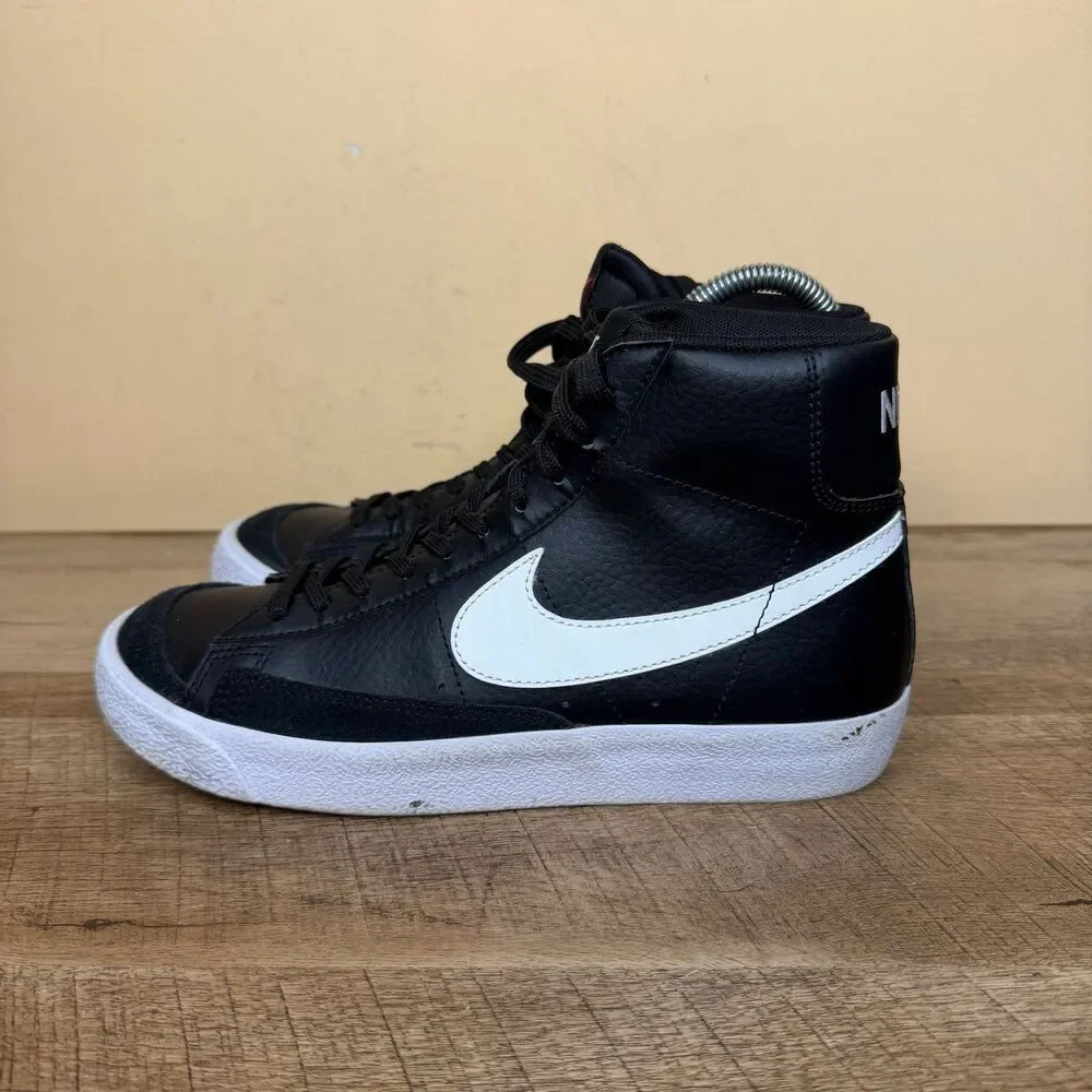 Nike blazer mid